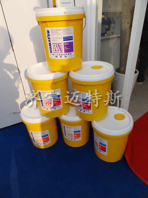 小松<a href=http://learnspanishct.com/wjj/ target=_blank class=infotextkey>挖掘機(jī)配件</a>
